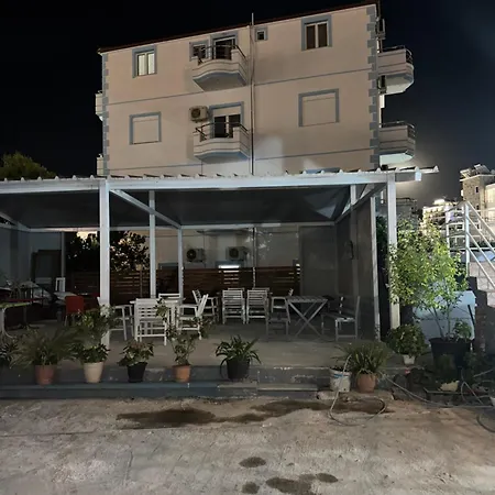 Pensionat Nava Ksamil *