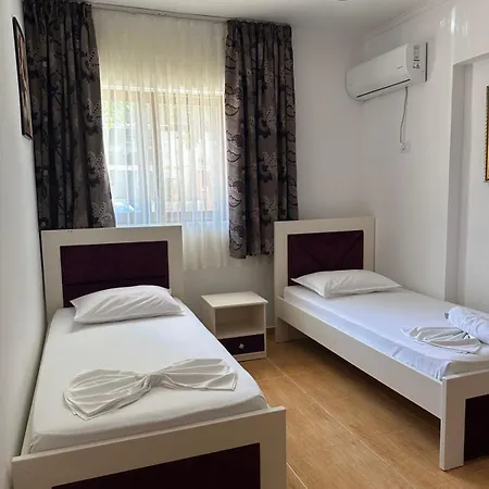 Nava Ksamil Affittacamere Polisi i Vogel