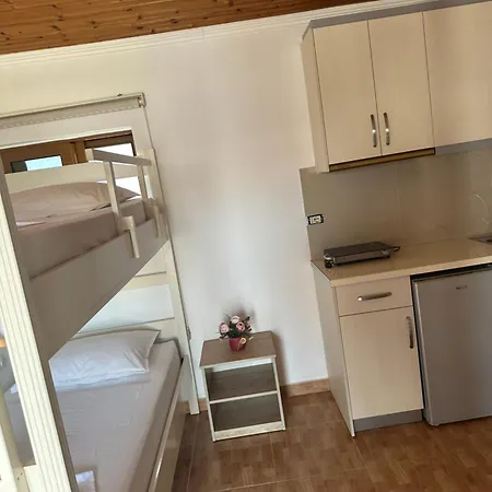 Affittacamere Nava Ksamil Polisi i Vogel