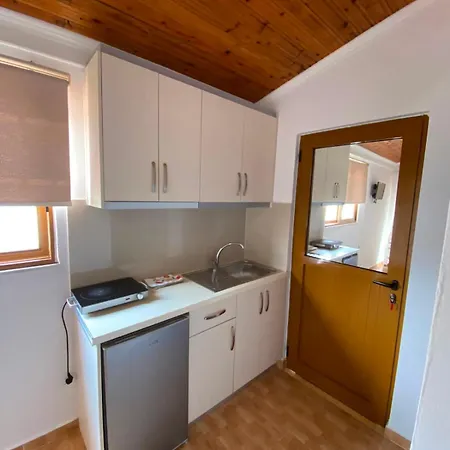 Pensión Nava 3*