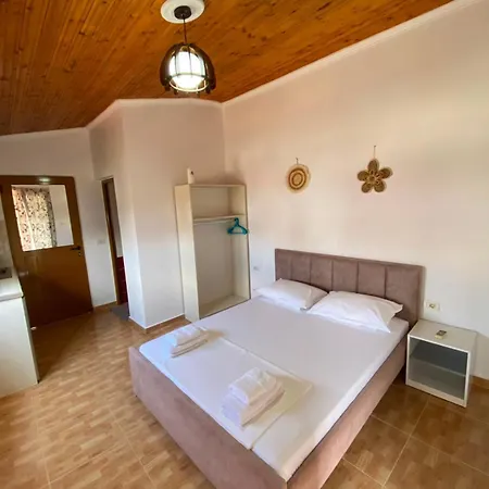 Nava 3*