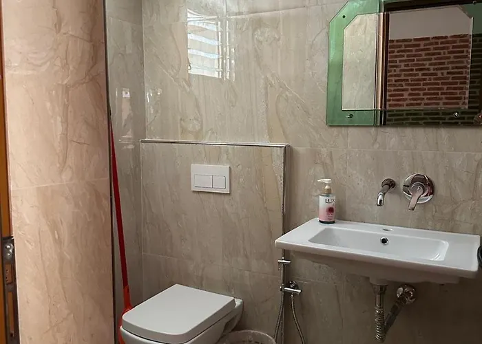 Nava Ksamil * Polisi i Vogel