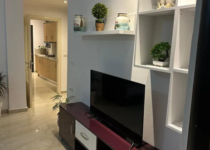 Nava Ksamil * Polisi i Vogel