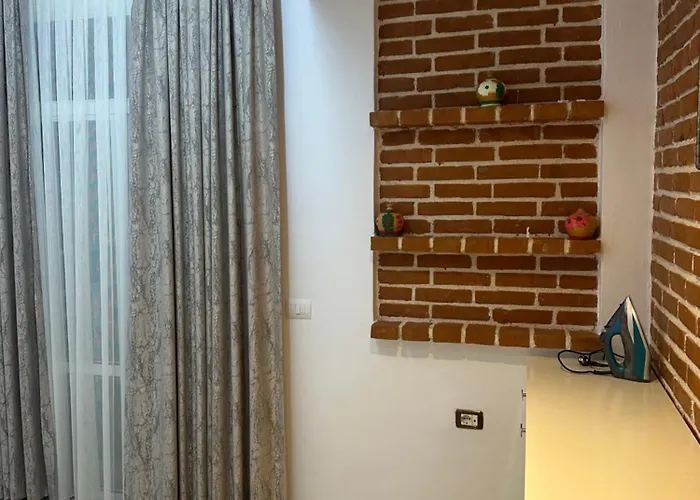 Nava Ksamil * Polisi i Vogel